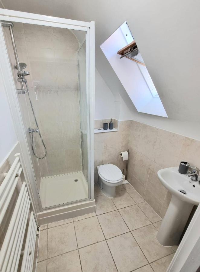 Centrally Located Boscombe Beach Apart With Parking Bournemouth Bagian luar foto