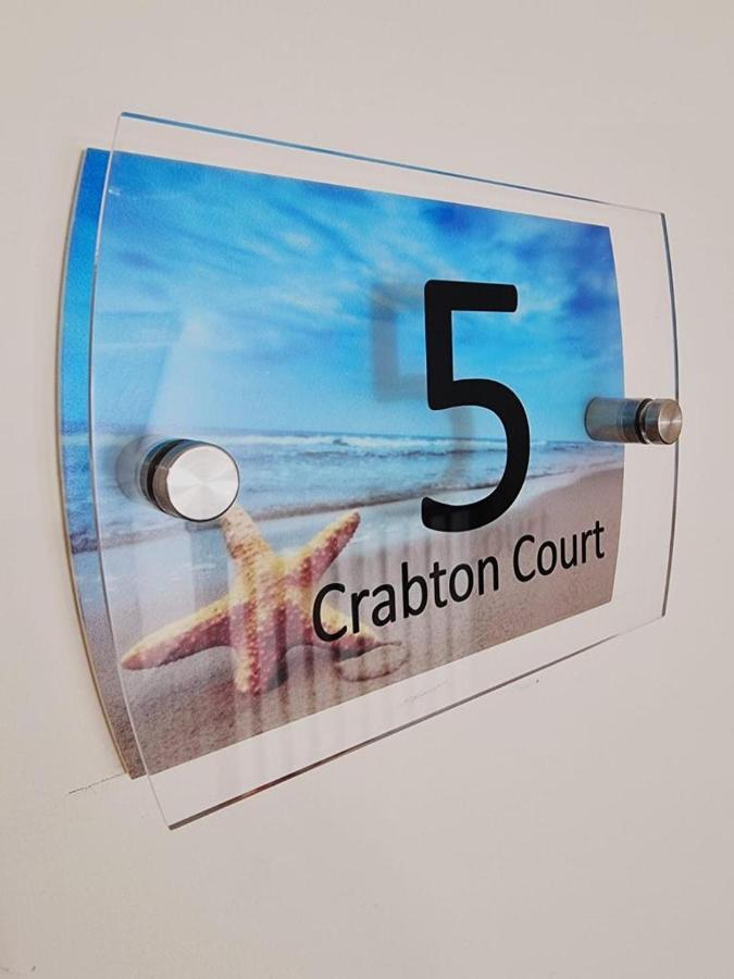 Centrally Located Boscombe Beach Apart With Parking Bournemouth Bagian luar foto